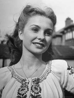 fotosper_jeansimmons1