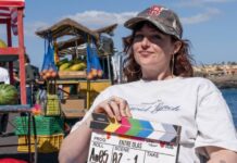 Carla Tous, Nuno Gallego y Jan Buxaderas protagonizan «Entre olas», de Chloé Wallace